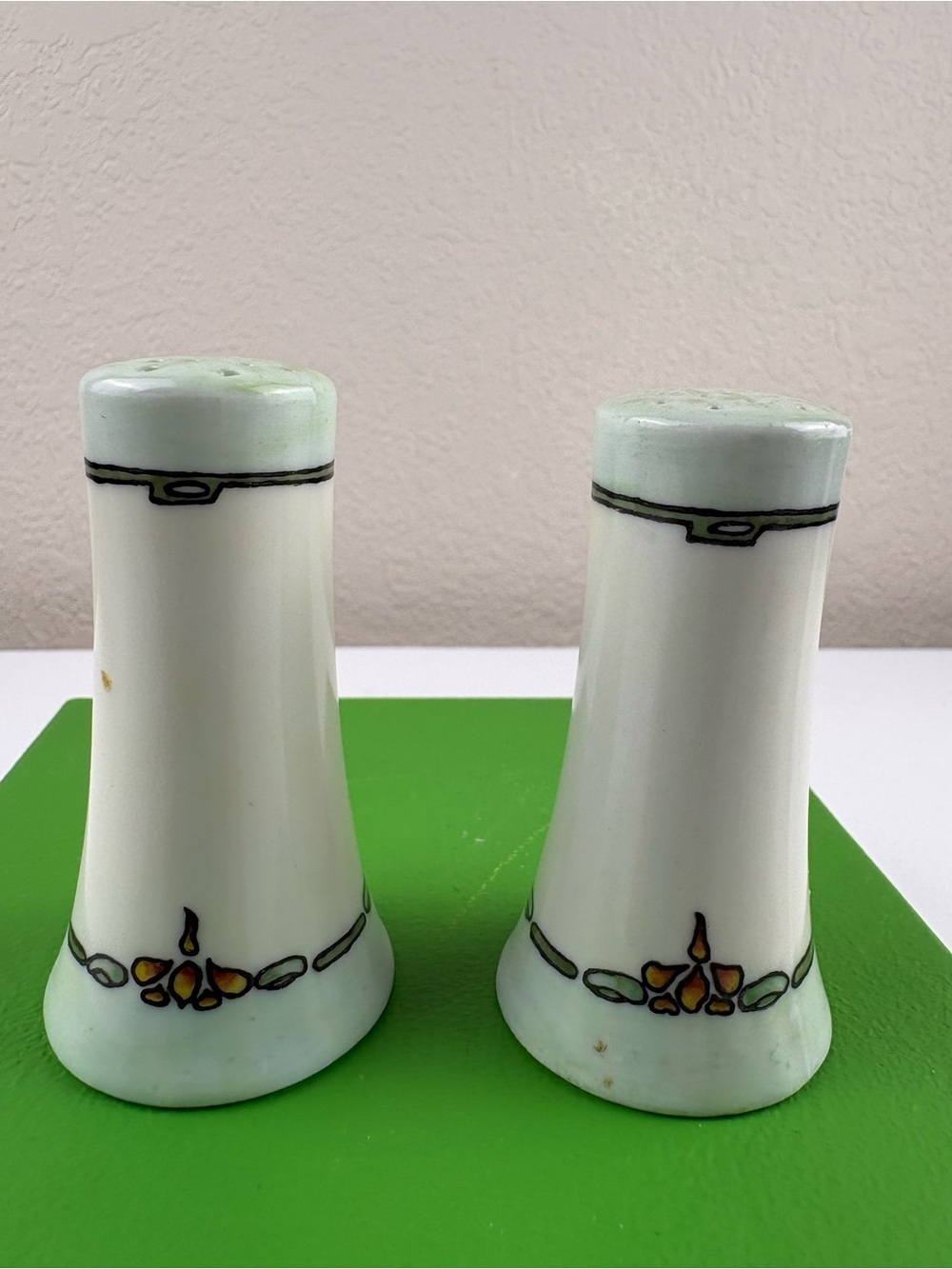 Vintage Favorite Bavaria Ceramic, Hand-
Painted Salt and Pepper Shakers - Picture 2 of 4